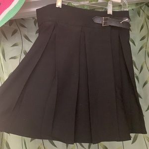 Deandri pleated skirt